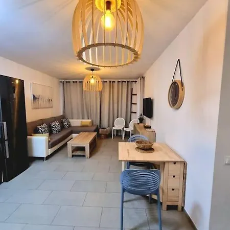 Eco Ocean D Apartment *